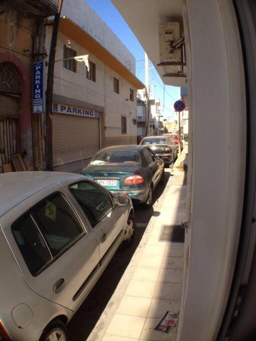 Studio 10 Minutes From The Center Of Heraklion. Appartement Buitenkant foto
